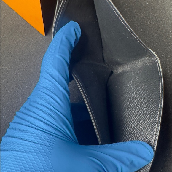 Louis Vuitton Slender Wallet (men’s) Damier Graphite Canvas - Picture 3 of 15